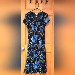 White Stag size 10 dress. Super flowy, lightweight. Blue/ black. Flattering.